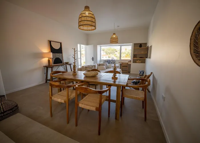 Casa Do Cacto - By Wehost